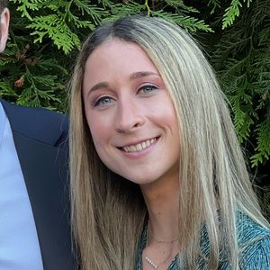 Meet your Posher, Gabi